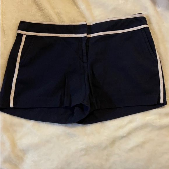 Ann Taylor Navy Trim City Shorts - Picture 3 of 6